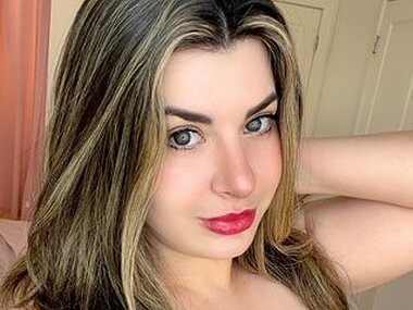 Webcam Snapshop for SarinaSapphire